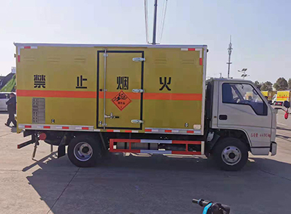 巴彦淖尔爆破器材运输车